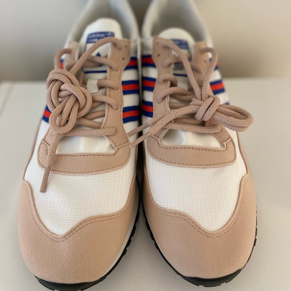Adidas Lowertree Originals